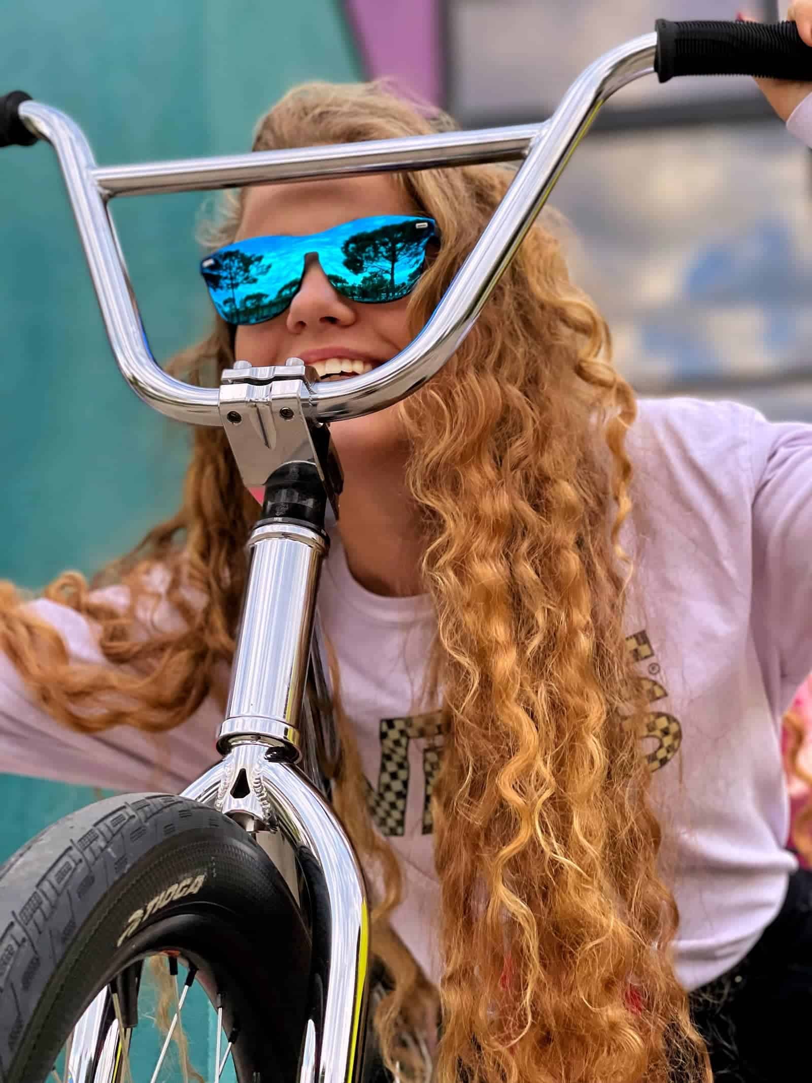 Солнцезащитные очки голубые VOLK